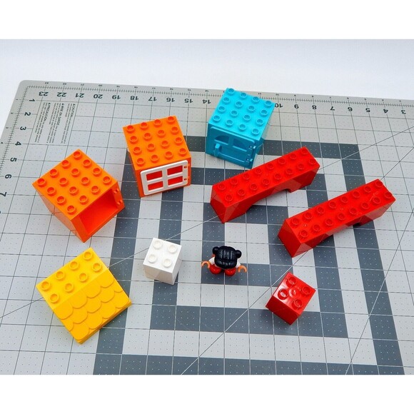 LEGO Duplo My First Farm Set 10617 Replacement Parts Girl Figure Eggs Windows - Picture 2 of 8